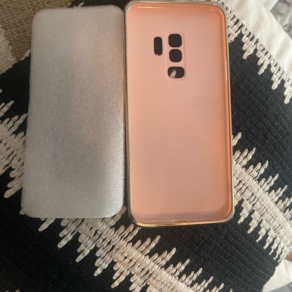 Galaxy S9 Plus phone case - Picture 2 of 2